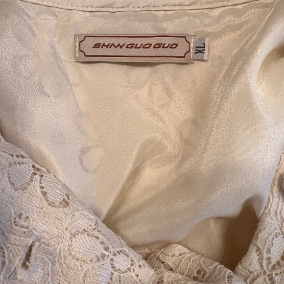 SHNN GUO GUO - Eyelet Embroidered High Neck Ivory Midi Dress - Size XL (Asian) - Picture 3 of 3